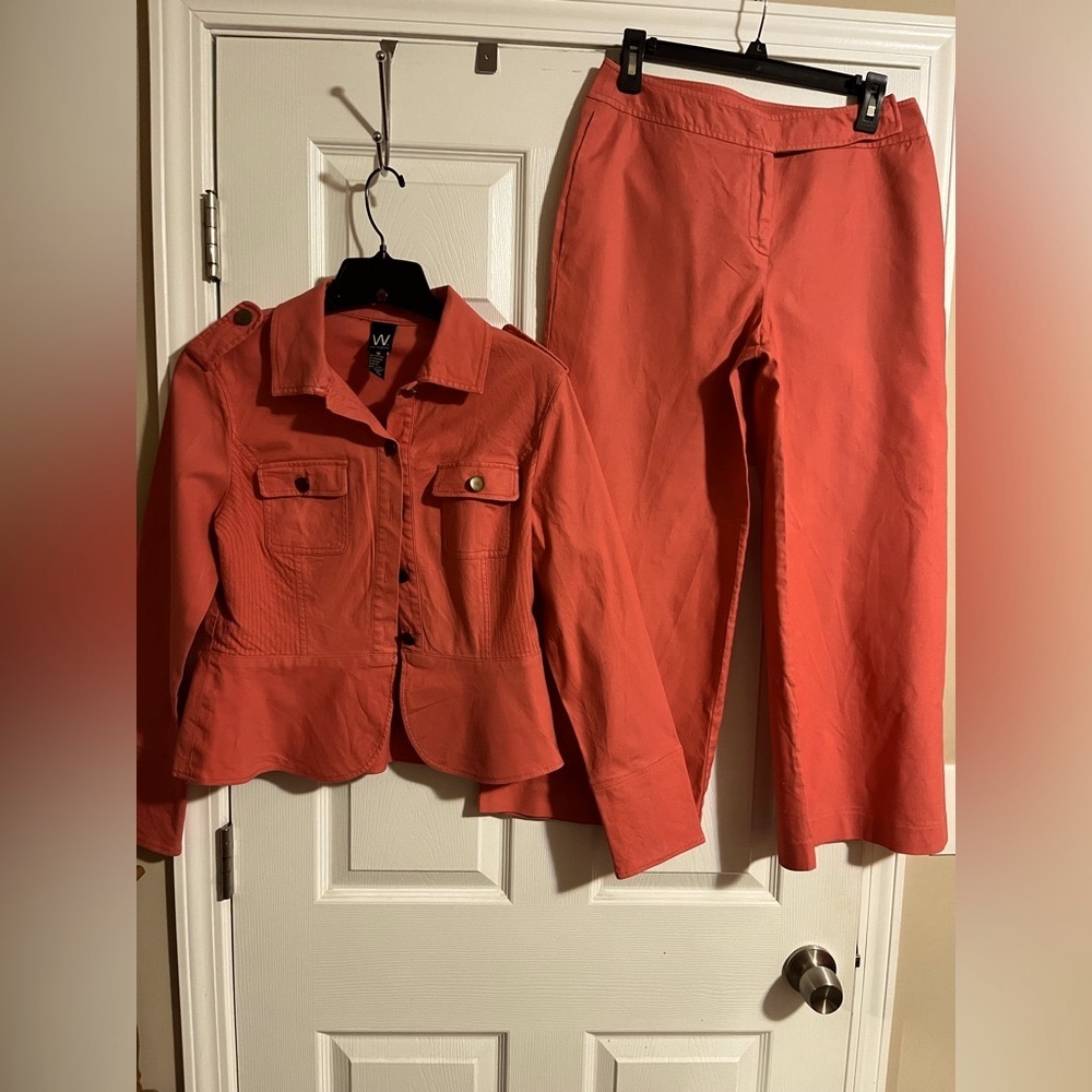 ➡️Crop Pants and Jacket pant suit